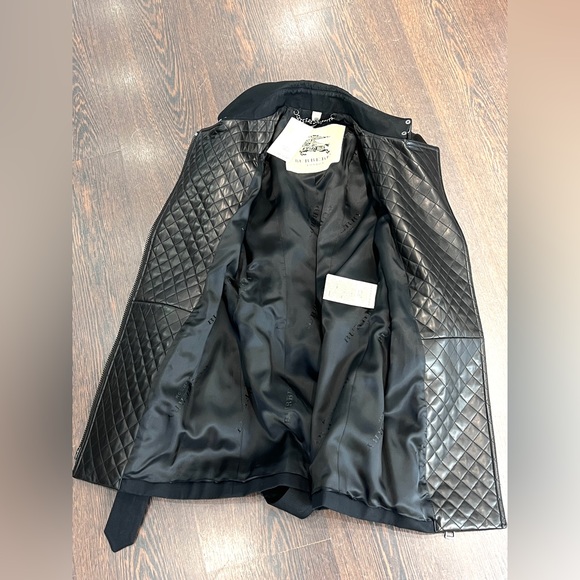 Burberry London Leather-sleeved Cotton-gabardine Trench Coat - Picture 8 of 8